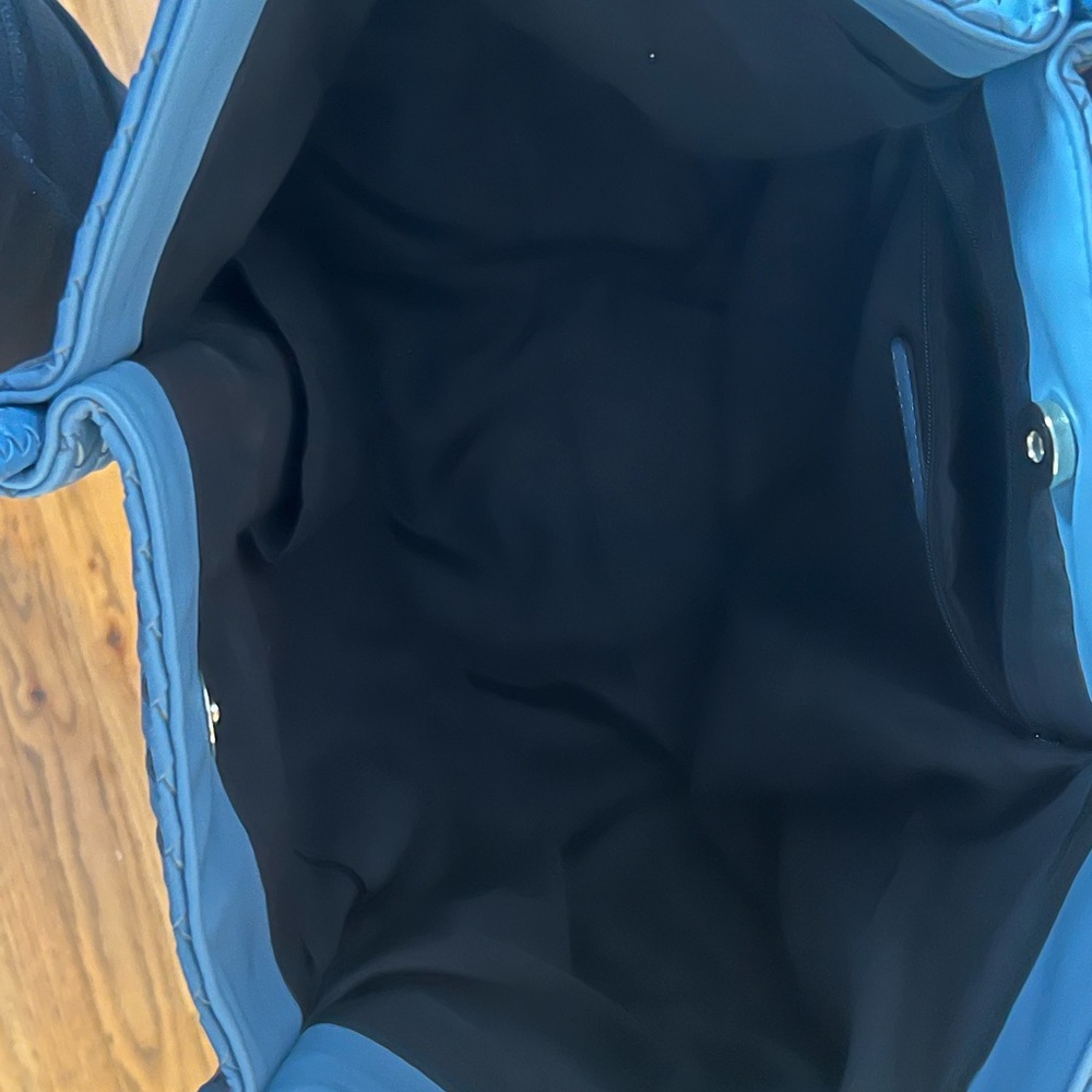 Handbag - Picture 3 of 3